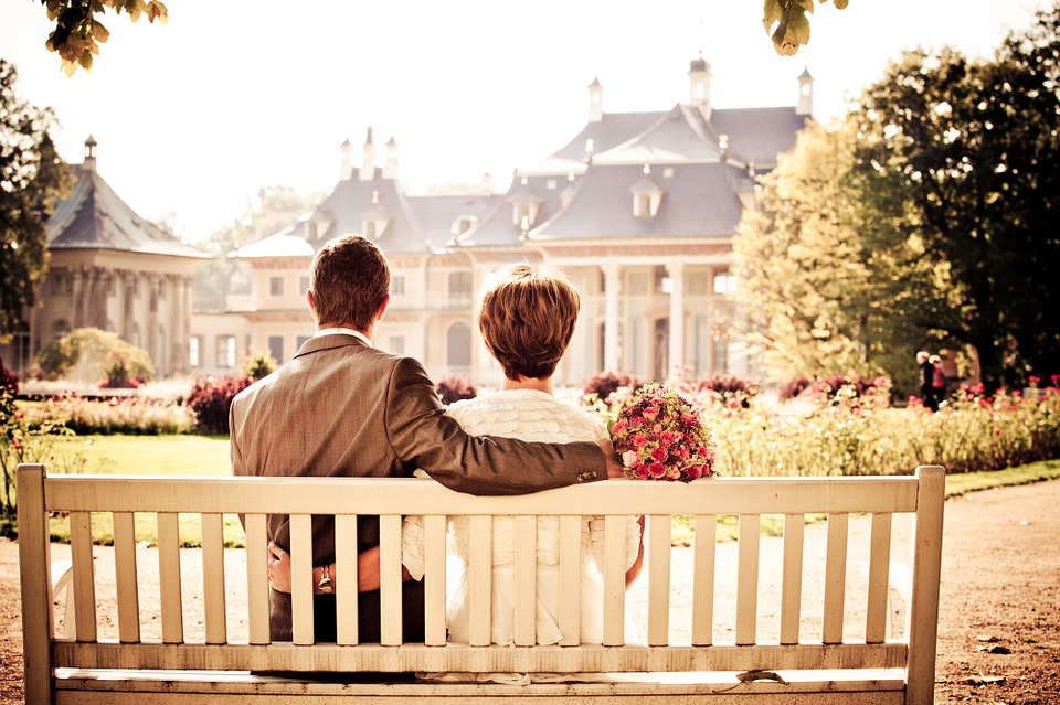 couple-260899_960_720[1]